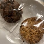 Tcoffee - チョコクッキーと ドロップクッキーナッツ⟡.·