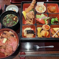 赤坂 津つ井 総本店 - 
