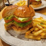 No.18 - アボガドチーズバーガー（1800円）