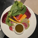 ワインバー ヴァンビーノ  - バーニャカウダ(ソースは冷製です)