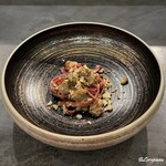 カーサ・デル・チーボ - シャモロックの肉とレバーと胡桃のラグーで味わうビーツを練り込まれたタリアテッレ