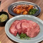 Honkaku Yakiniku Kankoku Kateiryouriku Ishimbou - コテッチャン　　上ネギ塩たん