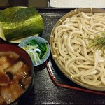 Udonya Fuji - 肉もりうどん ¥990       揚げ玉ごまむすび ¥165