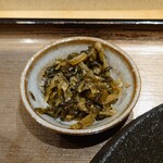 Wafuu Hoiko Rosemmon Tendashiya - 箸休めにも嬉しい"高菜"。でも、ビールと一緒に出してくれたら、もっと良かった。(笑)