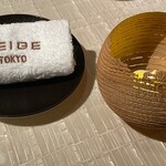 ベージュ アラン・デュカス 東京 - 