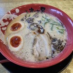 ラーメン まこと屋 - 煮玉子牛じゃんラーメン(970円込)