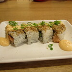 Katsumidori Sushi - スパーシーサーモンロール（ハーフ）