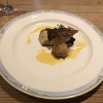 レストラン 山中亭 - 真鯛とホタテのムニエル サフテン風味のクリームソース