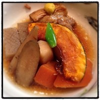 季節料理　根本 - 豚角煮と野菜煮1000円♡
                ＋生卵50円。
                手の込んだお料理で午後も頑張れます(▰˘◡˘▰)