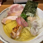 ジャパニーズ ラーメン 五感 - 
