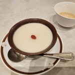 筑紫樓 - ランチセットのデザート