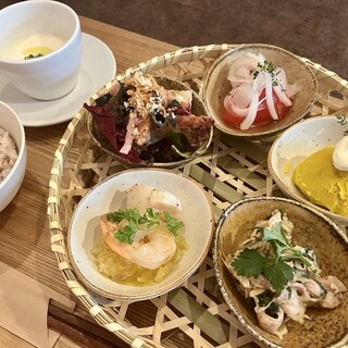 カフェ&ビストロ あん_0