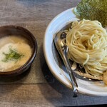 鶏白湯専門店 つけ麺 まるや - 