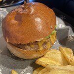 GOKU BURGER - 