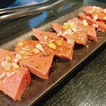 ホルモン 稲田屋 - 