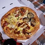 ピザハット - スペシャル4(照り焼きチキン、なす、ジャーマンポテト、マッシュルームとミニミートボール)