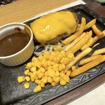 Kafeandobiyaresutorammiya - チーズ宮ハンバーグ