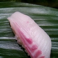 鮨 いし黒 - ランチ2100円の1品・いしがきタイムスリプ鯛
