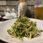 パクチーサラダと