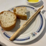 サバティーニ・ディ・フィレンツェ - パン
      ＜フォカッチャ、チャバタ、グリッシーニ＞