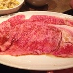 うしごろバンビーナ 五反田店 - 特上サーロインすき焼き