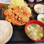 定食・居酒屋 武蔵 - 唐揚げ定食