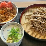 Sobadokoro Yoshinoya - 牛丼小盛そばセット