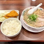 ラーメン魁力屋 - 料理写真:アジフライ定食