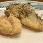 Tempura Shinjuku Tsunahachi - 帆立、舞茸