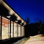 ダブルフォーアパートメント - 【東京町田市、薬師池公園内にある】良さげアメリカン料理屋さん