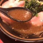 横浜家系ラーメン 大輝家 - スープ