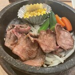 Yakiniku No Matsuya - 絶品・塩タン焼き（１００g　１０９９円）