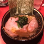 Yokohama Iekei Ramen Daikiya - 朝ラーメン　並　680円(税込)