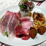 サンタ・アンジェロ - パルマ産生ハムと季節の前菜5種の盛り合わせ
