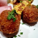 サンタ・アンジェロ - モッツァレラチーズ入りライスコロッケ