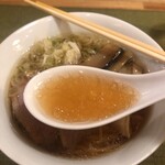 らーめん 鴨and葱 - 愛おしいまでに罪悪感の少ないスープ