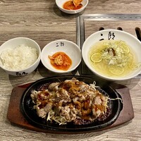 焼肉&手打ち冷麺 二郎 KANAYAMA - 