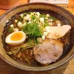 富良野とみ川 - 石臼挽き中華そば