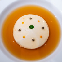 アピシウス - 2024.3 雲丹とキャヴィア 野菜のクリームムース コンソメゼリー寄せ 高橋徳男氏へのオマージュ（10,595円）
