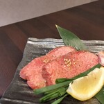 炭火焼肉 にく式 - 