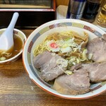 宝華らぁめん - 料理写真:焼豚油そば大盛り