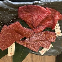 焼肉 しゃぶしゃぶ 石田屋。 北野坂店 - 