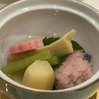 ホテル日航福岡 - 鰆の桜道明寺蒸し