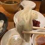 餃子の福包 - なかなかウマい。