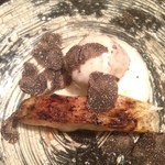 虎白 - 2013年12月訪問時：のどぐろ、海老芋が添えられて、トリュフソースがかかっています