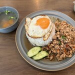 AKKA Thai cafe & eatery - 