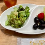 Kajitsuen Riberu - サラダとフルーツ