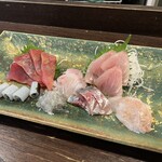 金町製麺 - 刺身盛り合わせ
