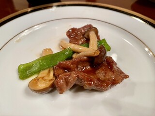 チャイナRai 中国料理 - 牛肉のみぞれオイスターソース