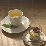 南町テラス - 夏みかんの緑茶と豆花(トウファ)小豆餡と特製黒蜜